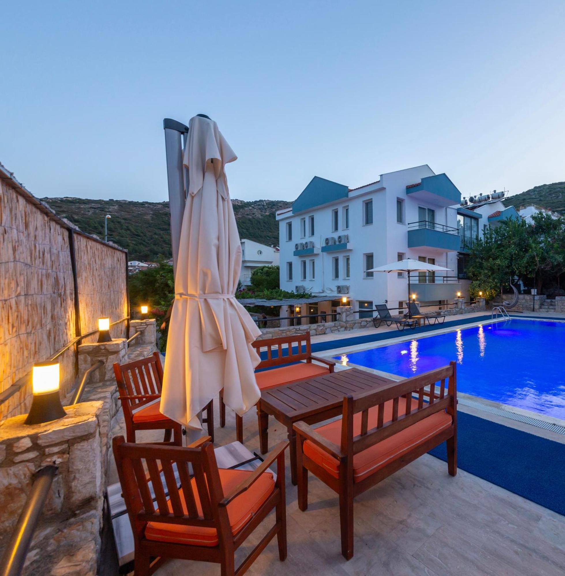 Oezguem Suite Otel Datça Zewnętrze zdjęcie