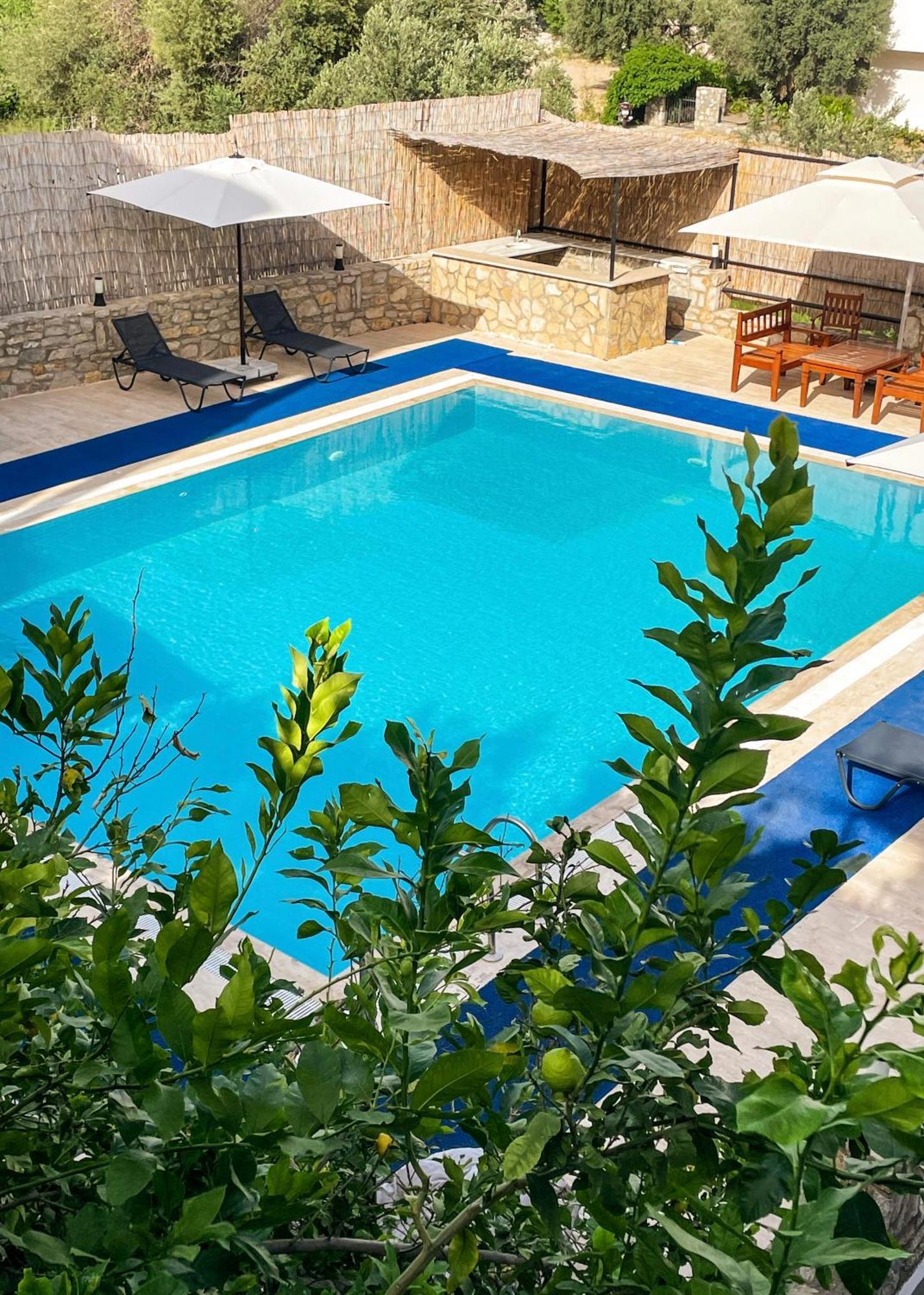 Oezguem Suite Otel Datça Zewnętrze zdjęcie