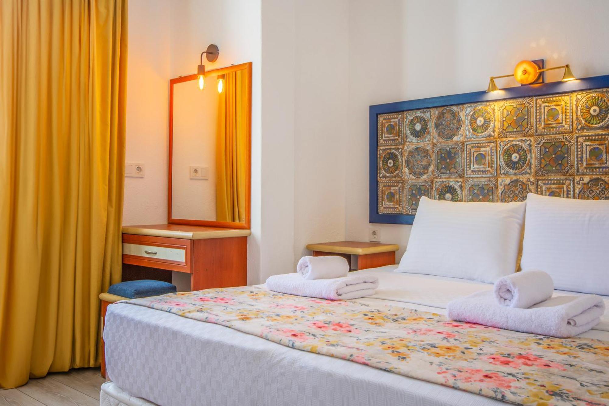 Oezguem Suite Otel Datça Zewnętrze zdjęcie